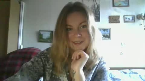 Snapshot of mashal94 chatting on 11-17-25, 12:11 mashal94 online show from 11-17-25, 12:11