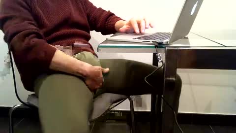 Mask07 online show from 02-06-25, 07:40