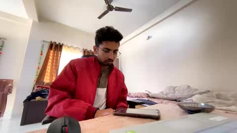 Snapshot of maskboyz2004 chatting on 12-11-24, 03:13 Mask Boy online show from 12-11-24, 03:13