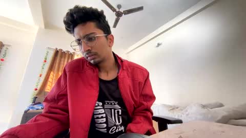 Snapshot of maskboyz2004 chatting on 12-20-24, 04:20 Mask Boy online show from 12-20-24, 04:20