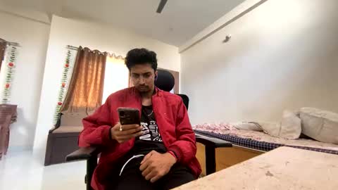 Snapshot of maskboyz2004 chatting on 12-23-24, 04:44 Mask Boy online show from 12-23-24, 04:44