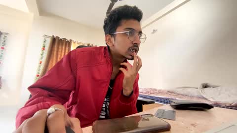 Snapshot of maskboyz2004 chatting on 12-24-24, 04:22 Mask Boy online show from 12-24-24, 04:22