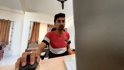 Snapshot of maskboyz2004 chatting on 12-31-24, 06:27 Mask Boy online show from 12-31-24, 06:27