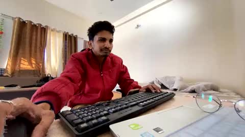 Snapshot of maskboyz2004 chatting on 01-04-25, 04:44 Mask Boy online show from 01-04-25, 04:44