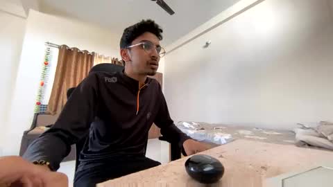 Snapshot of maskboyz2004 chatting on 01-04-25, 08:49 Mask Boy online show from 01-04-25, 08:49