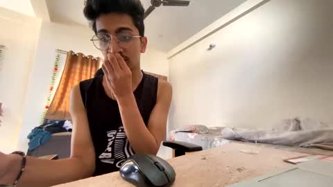 Snapshot of maskboyz2004 chatting on 01-16-25, 04:07 Mask Boy online show from 01-16-25, 04:07