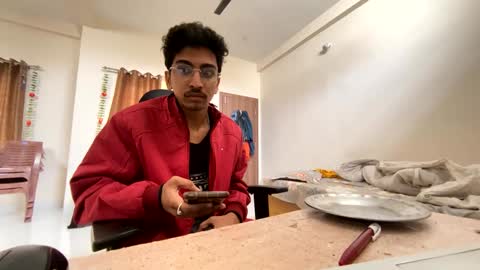 Snapshot of maskboyz2004 chatting on 01-17-25, 05:21 Mask Boy online show from 01-17-25, 05:21