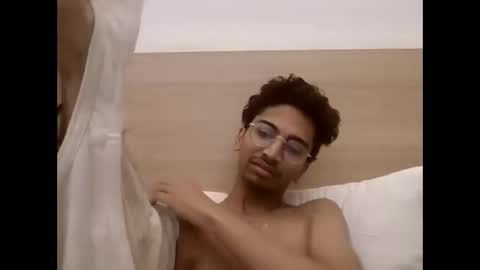 Snapshot of maskboyz2004 chatting on 01-26-25, 12:54 Mask Boy online show from 01-26-25, 12:54