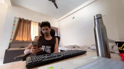 Snapshot of maskboyz2004 chatting on 02-07-25, 04:48 Mask Boy online show from 02-07-25, 04:48