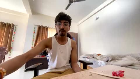 Snapshot of maskboyz2004 chatting on 02-16-25, 04:42 Mask Boy online show from 02-16-25, 04:42