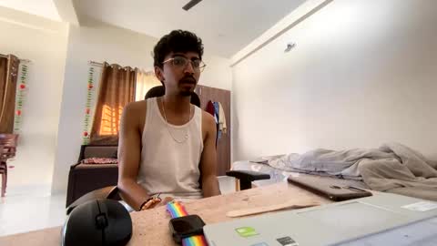 Snapshot of maskboyz2004 chatting on 02-17-25, 04:20 Mask Boy online show from 02-17-25, 04:20