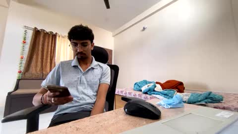 Snapshot of maskboyz2004 chatting on 02-21-25, 08:40 Mask Boy online show from 02-21-25, 08:40