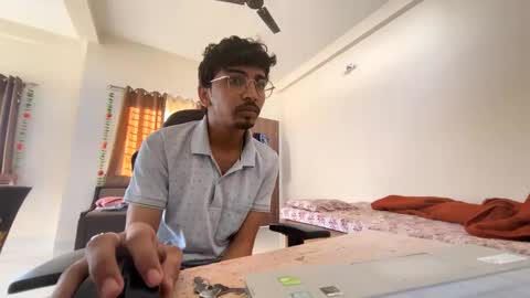 Snapshot of maskboyz2004 chatting on 02-25-25, 03:09 Mask Boy online show from 02-25-25, 03:09