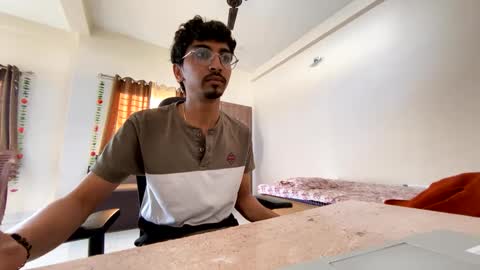 Snapshot of maskboyz2004 chatting on 02-27-25, 02:53 Mask Boy online show from 02-27-25, 02:53