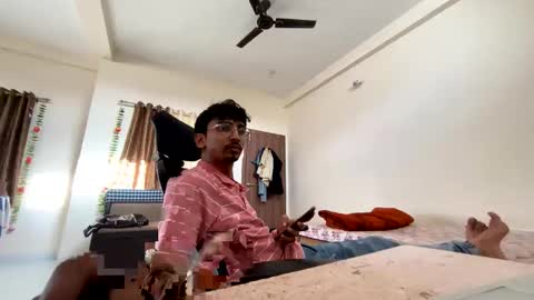 Snapshot of maskboyz2004 chatting on 03-02-25, 11:29 Mask Boy online show from 03-02-25, 11:29