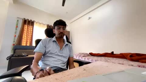 Snapshot of maskboyz2004 chatting on 03-03-25, 03:19 Mask Boy online show from 03-03-25, 03:19