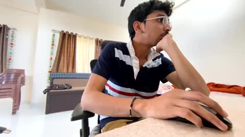 Snapshot of maskboyz2004 chatting on 03-03-25, 07:32 Mask Boy online show from 03-03-25, 07:32