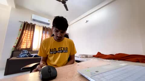 Snapshot of maskboyz2004 chatting on 03-06-25, 03:35 Mask Boy online show from 03-06-25, 03:35