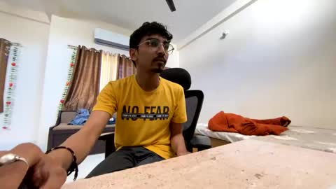 Snapshot of maskboyz2004 chatting on 03-06-25, 07:57 Mask Boy online show from 03-06-25, 07:57