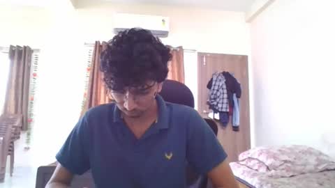 Snapshot of maskboyz2004 chatting on 09-18-25, 05:20 Mask Boy online show from 09-18-25, 05:20