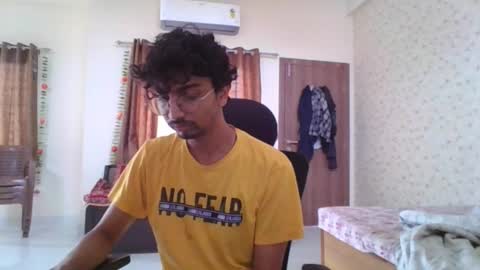 Snapshot of maskboyz2004 chatting on 10-03-25, 02:08 Mask Boy online show from 10-03-25, 02:08