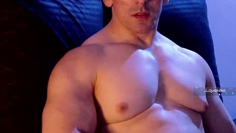 Snapshot of masked_bodybuilder chatting on 02-07-25, 09:58 masked_bodybuilder online show from 02-07-25, 09:58