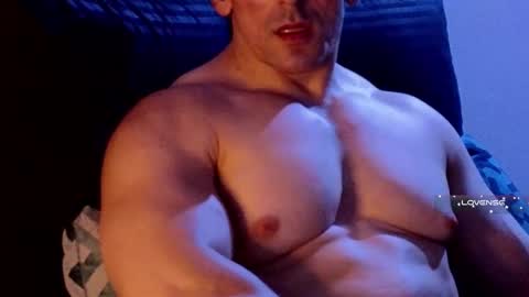 Snapshot of masked_bodybuilder chatting on 02-12-25, 10:15 masked_bodybuilder online show from 02-12-25, 10:15