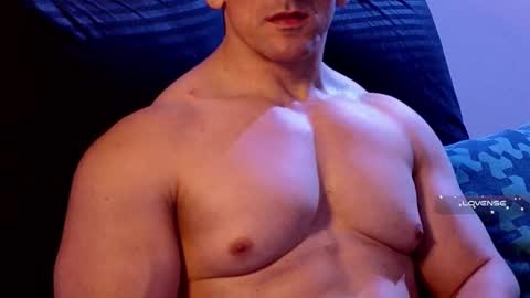 Snapshot of masked_bodybuilder chatting on 03-02-25, 05:58 masked_bodybuilder online show from 03-02-25, 05:58