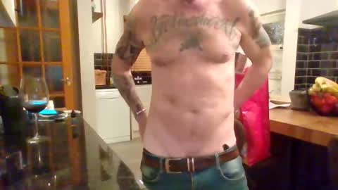 Masked Masturbation Couple online show from 12-16-25, 11:21