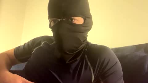 Snapshot of masked_mischief2 chatting on 10-27-25, 07:18 masked_mischief2 online show from 10-27-25, 07:18