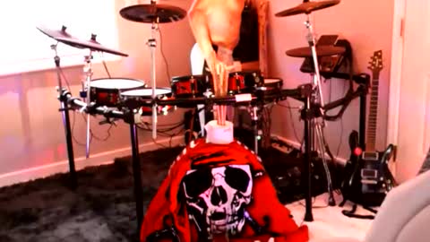 Snapshot of massageartist chatting on 11-09-25, 07:56 HappyZending online show from 11-09-25, 07:56