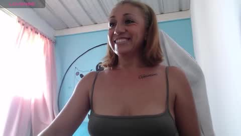 massiel ferreti online show from 09-22-25, 07:49