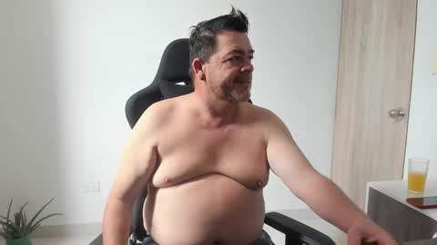 Snapshot of massimo_danger chatting on 10-27-25, 08:35 massimo_danger online show from 10-27-25, 08:35