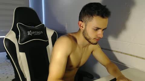 Snapshot of massimo_jiovano chatting on 02-28-25, 02:53 massimo online show from 02-28-25, 02:53