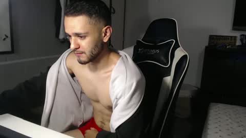 Snapshot of massimo_jiovano chatting on 11-20-25, 11:04 massimo online show from 11-20-25, 11:04