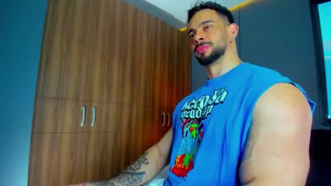 massimo online show from 02-10-26, 04:00