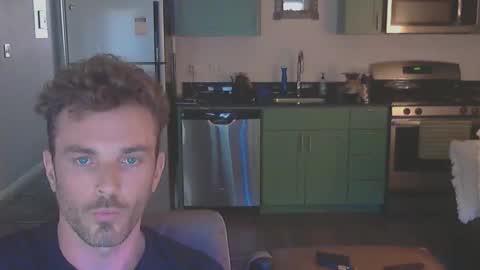 Snapshot of master_louie chatting on 10-11-25, 06:06 muskyjockdick online show from 10-11-25, 06:06