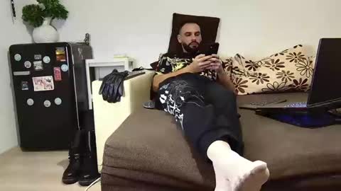 SIR online show from 12-13-24, 03:32