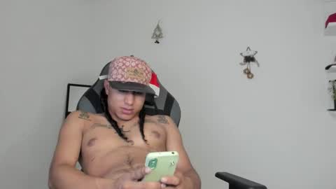 Snapshot of masteralda09 chatting on 12-15-25, 10:47 Alpha junior online show from 12-15-25, 10:47