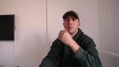 Snapshot of masterchris03 chatting on 11-24-25, 12:05 MasterChris03 online show from 11-24-25, 12:05