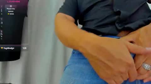 Snapshot of masterdickjuicy chatting on 02-14-26, 05:59 Lord bbc online show from 02-14-26, 05:59