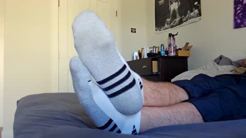 Snapshot of masterevan15 chatting on 10-05-25, 09:56 CanuckSoles online show from 10-05-25, 09:56