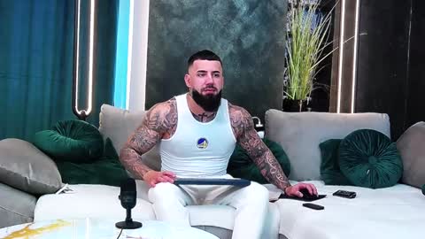 masterkingofmuscle online show from 01-20-25, 01:42