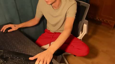 Silly Rabbit  online show from 02-16-26, 05:53