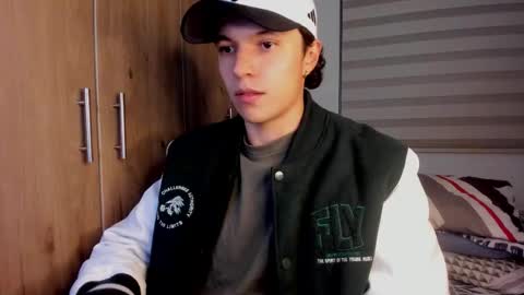 mastrangelo_x online show from 12-23-25, 04:10