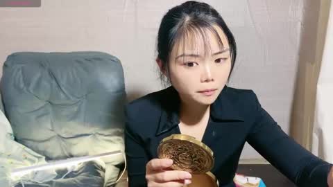 Snapshot of masubaby chatting on 11-11-25, 10:59 SuSu online show from 11-11-25, 10:59