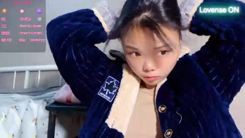 Snapshot of masubaby chatting on 12-17-25, 02:28 SuSu online show from 12-17-25, 02:28