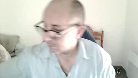 mat11efou online show from 12-21-25, 01:18