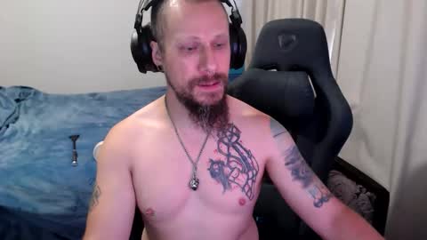 Snapshot of matchy666 chatting on 11-27-25, 06:26 Matchy online show from 11-27-25, 06:26