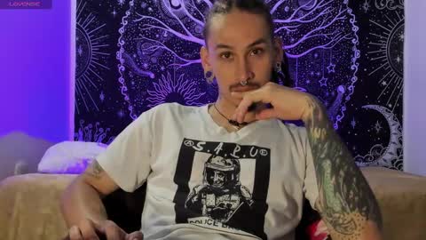 Snapshot of mateo60_ chatting on 01-08-25, 02:35 Mateo online show from 01-08-25, 02:35